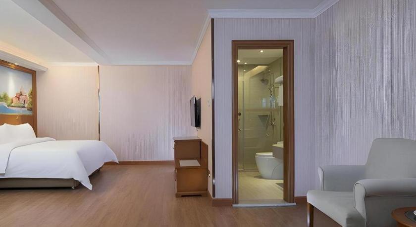Hotel Vienna Hongqiao National Exhibition Center Fengxi Beiqing Road