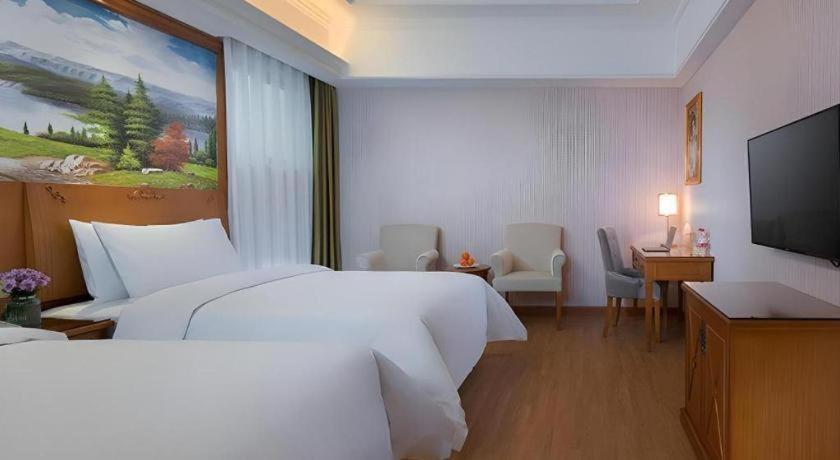 Vienna Hongqiao National Exhibition Center Fengxi Beiqing Road 3* Shanghai