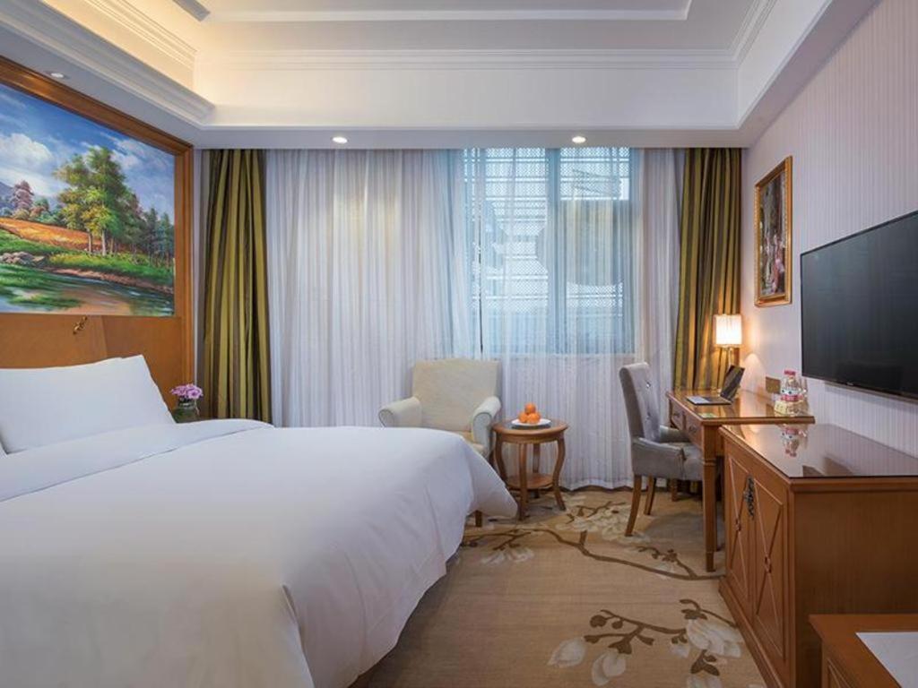 Vienna Hongqiao National Exhibition Center Fengxi Beiqing Road Shanghai