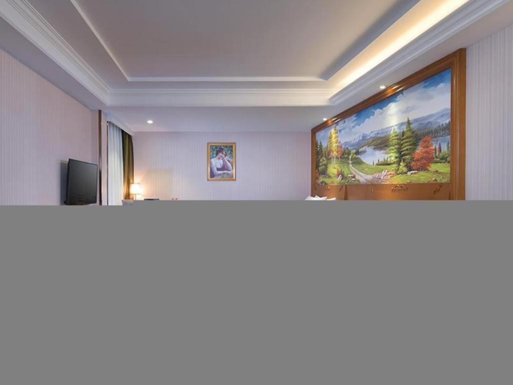 Vienna Hongqiao National Exhibition Center Fengxi Beiqing Road 3* Shanghai